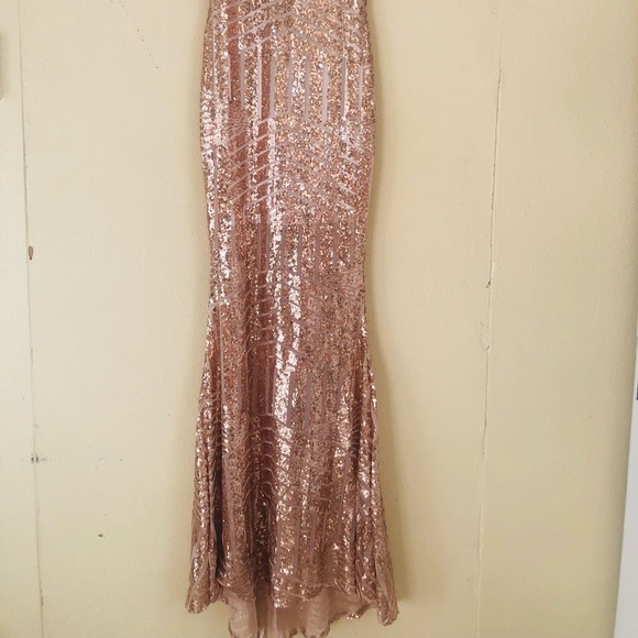 Never Worn✨ Rose Gold - Picture 4 of 6